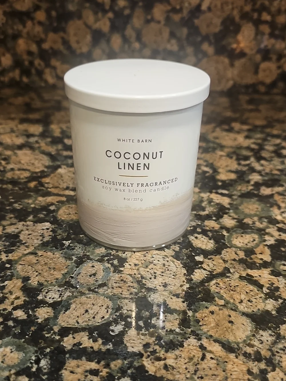 White Barn Coconut Linen Single Wick Candle